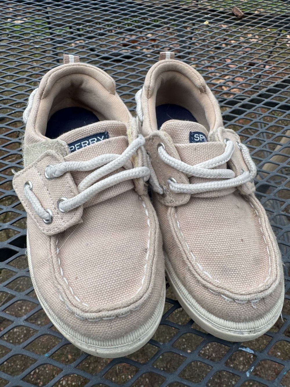 Sperry Kids khaki Sea Ketch Jr. boat shoes - size 9